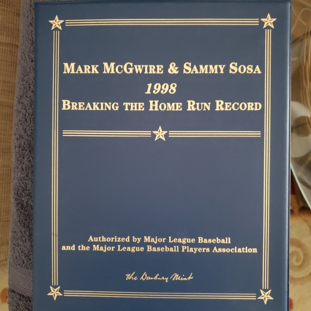 MARK McGWIRE/SAMMY SOSA 1998 HOME RUN RACE